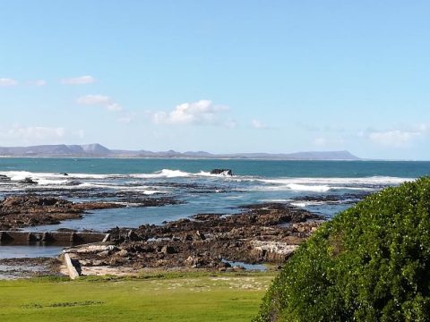 Kleinbaai_Tidal_Pool_1595337751 (1)